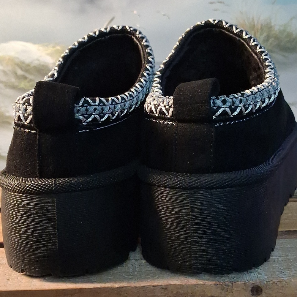 Women’s Black Suede Platform Slip-On Clogs - Picture 8 of 12